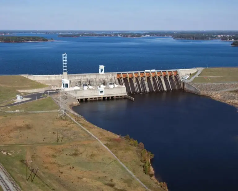 An image of Cowan’s Ford Dam.