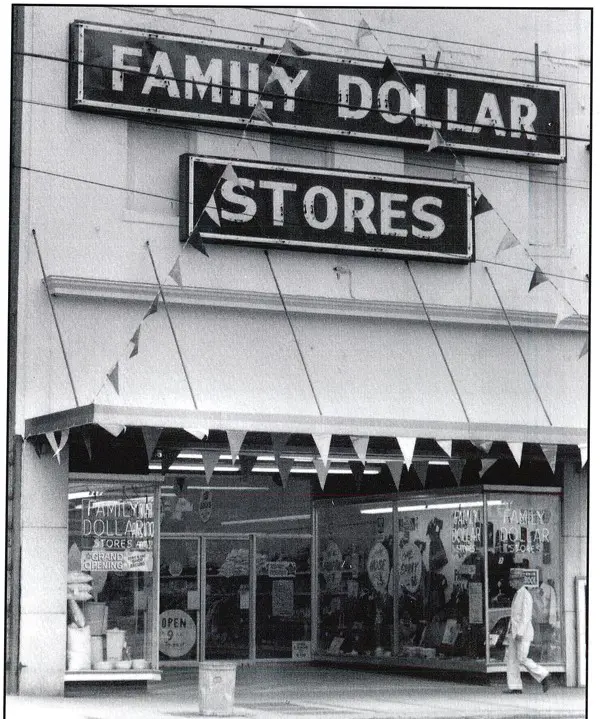 An image of the first Family Dollar Store Front from 1959.