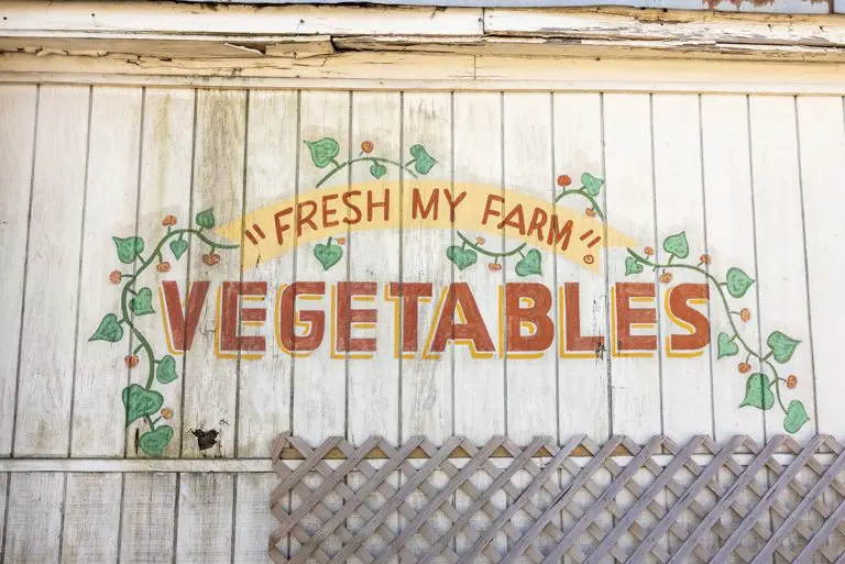 An image of “Fresh My Farm” sign.