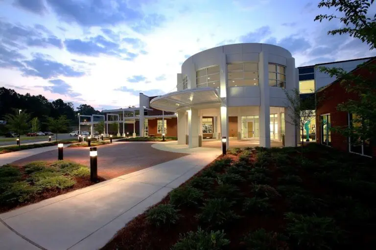 A photo of the Sandra and Leon Levine Jewish Community Center.