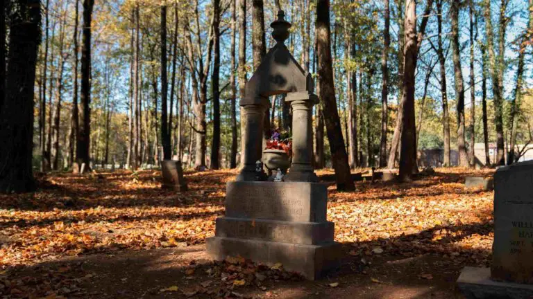 An image of Bishop Robert B. Bruce’s gravestone at Cedar Grove Cemetery. 