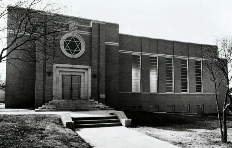 A photo of Temple Israel.