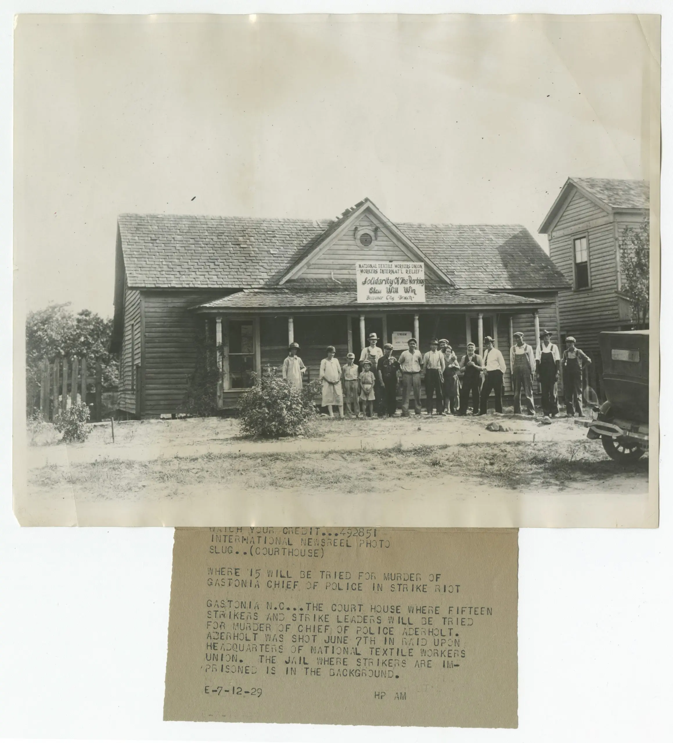 Photograph of Loray strikers outside of strike headquarters, 1929