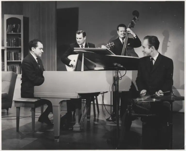 Vice President Richard Nixon playing the piano on the Arthur Smith Show from 1954.