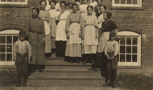 Women textile laborers in NC
